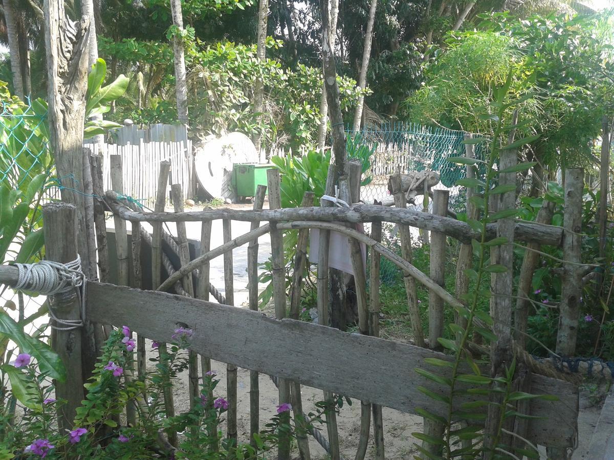 Pandan Beach Homestay Kampong Pandan Eksteriør billede